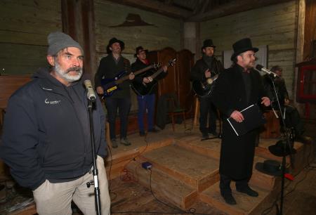 PUSTNA RAZSTAVA GALERIJA KRPAN 07 FOTO LJUBO VUKELIČ